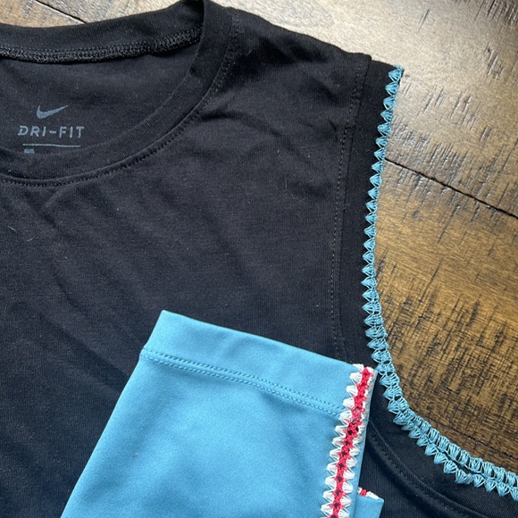 Nike Dri-Fit tank and leggings SET with embroidery stitching - Picture 4 of 7